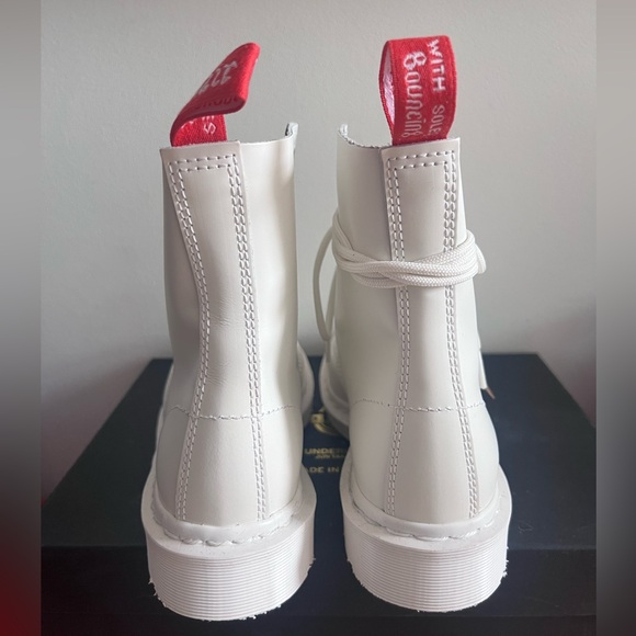 NWT 1460 Dr Martens Undercover Jun takahashi Made in England white boots - Picture 4 of 8